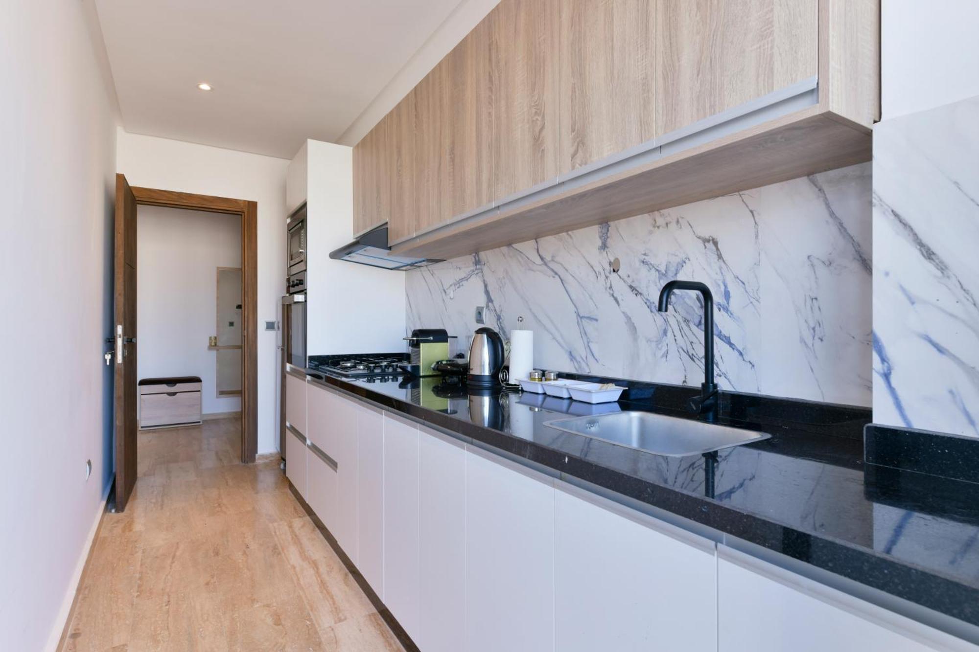 Appartement Charmant & Cozy - Centre Ville De ラバト エクステリア 写真